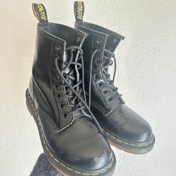Dr. Martens Shoes - Dr. Martens Unisex-Adult Vegan 1460 Fashion Boot